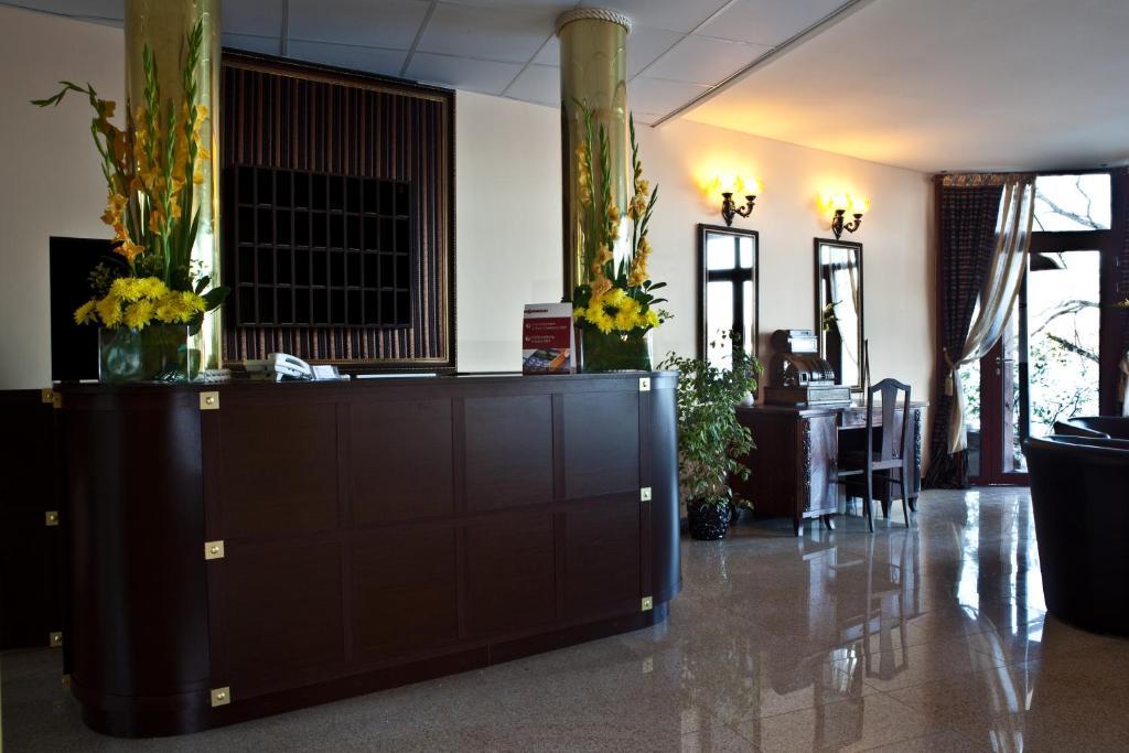 Shuma Otel Dąbrowa Górnicza Dış mekan fotoğraf